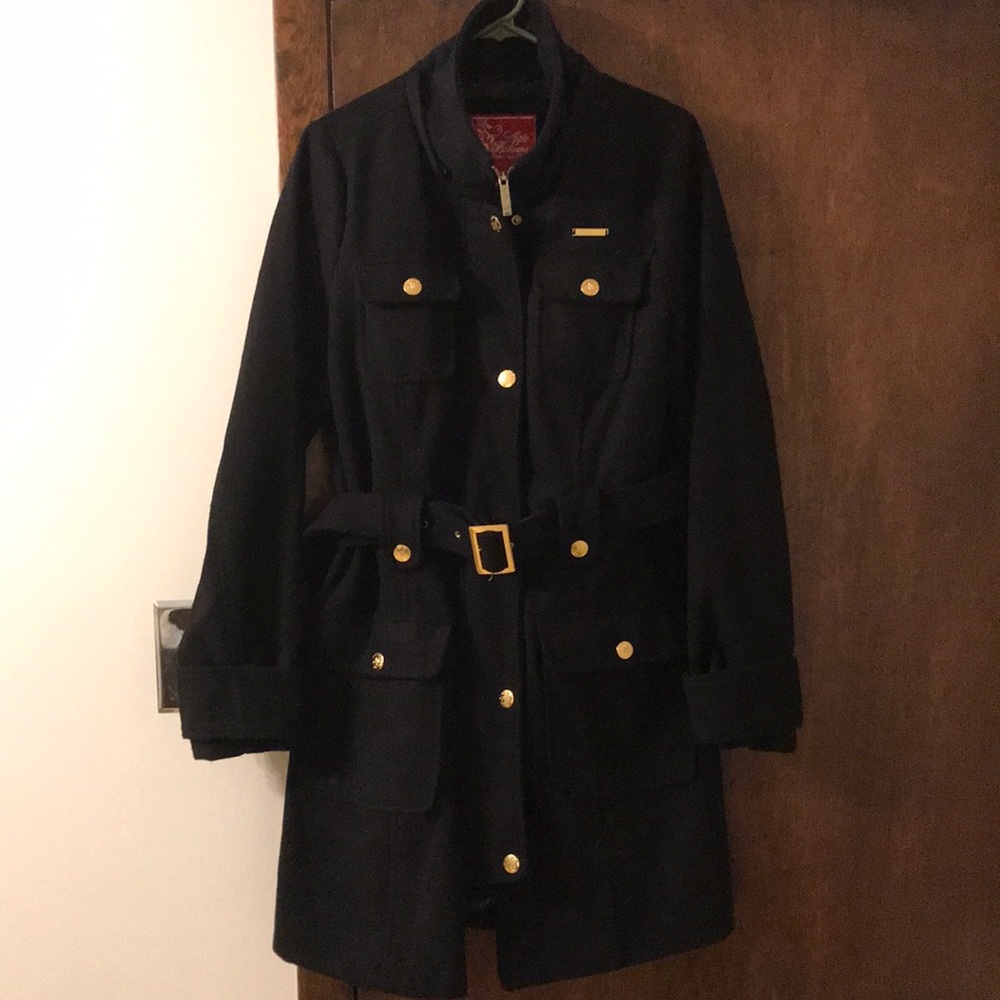 Women mid-length coat